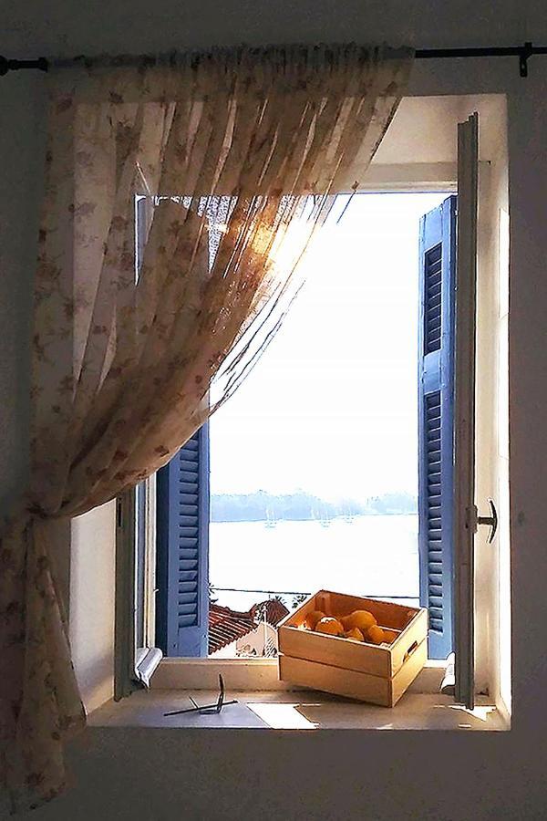 Ariadne,Traditional Apartment In Centre Of Poros Порос Экстерьер фото
